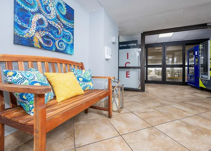Island Winds East 602 Apartment *